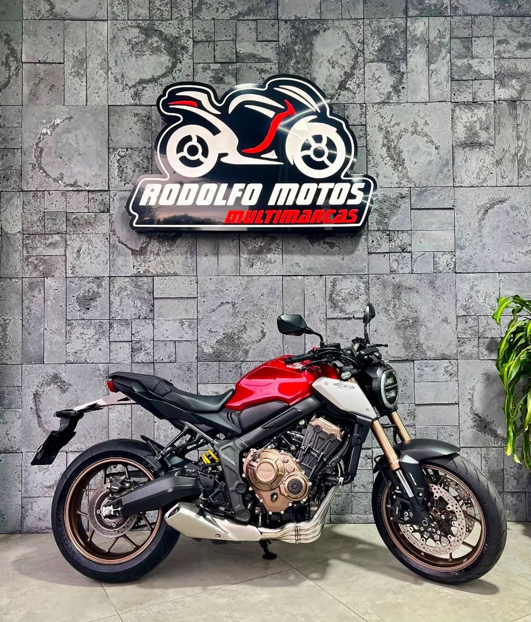 Honda CB650R ABS 2022 ESTADO DE ZERO 