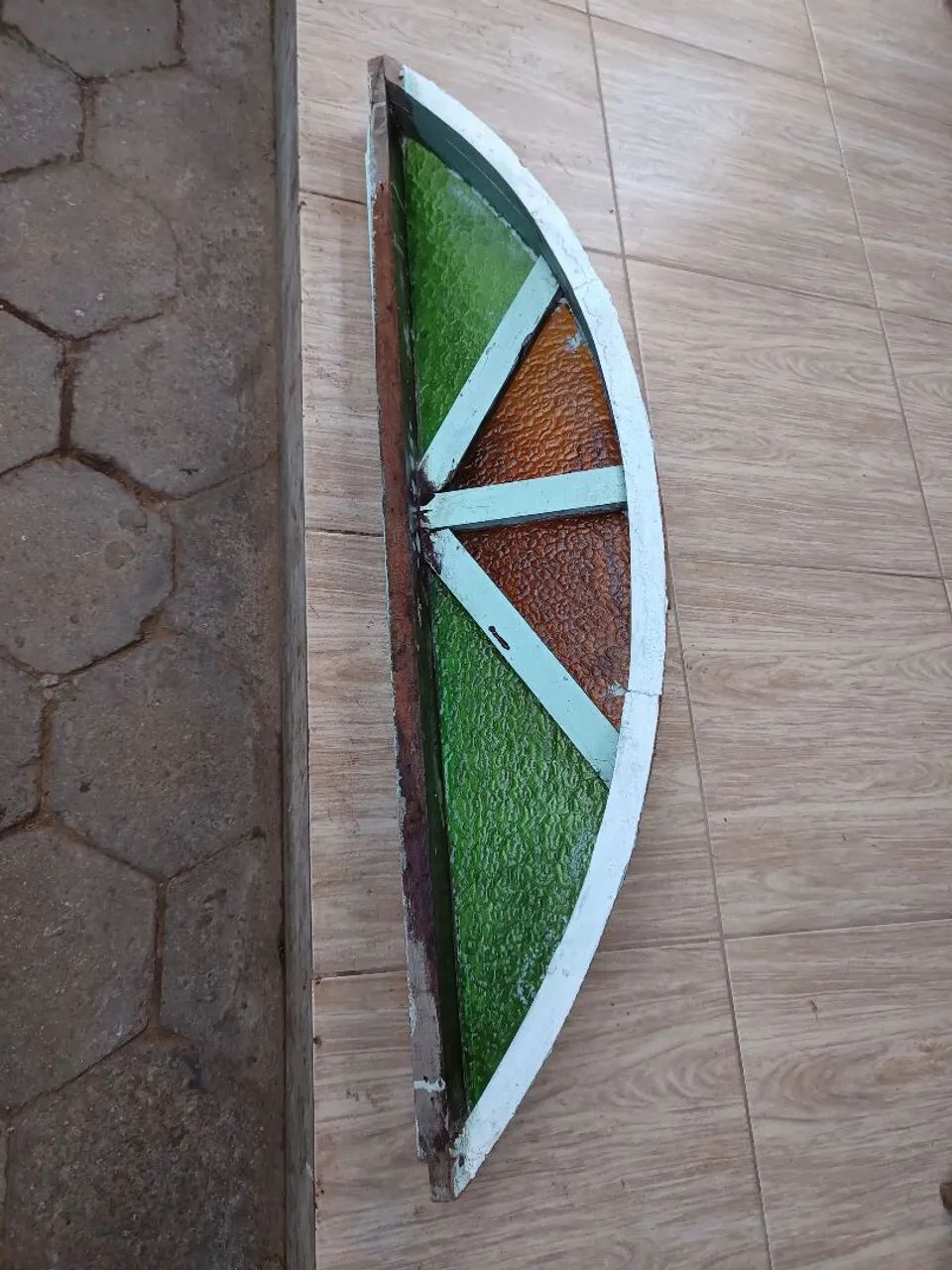 Arco Vitral Colorido para  Porta ou Janela 1.24 X 28 no centro 9 CM de largura  - Foto 4