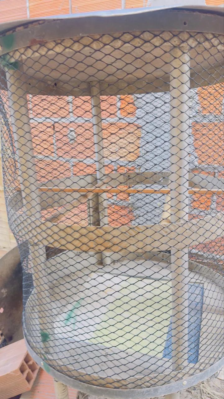 Gaiola pra pássaros e galos de alumínio  - Foto 5