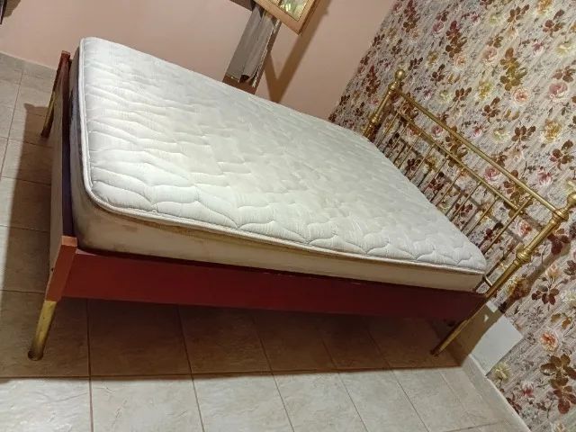 Cama casal c colchao 1.38 - Foto 2