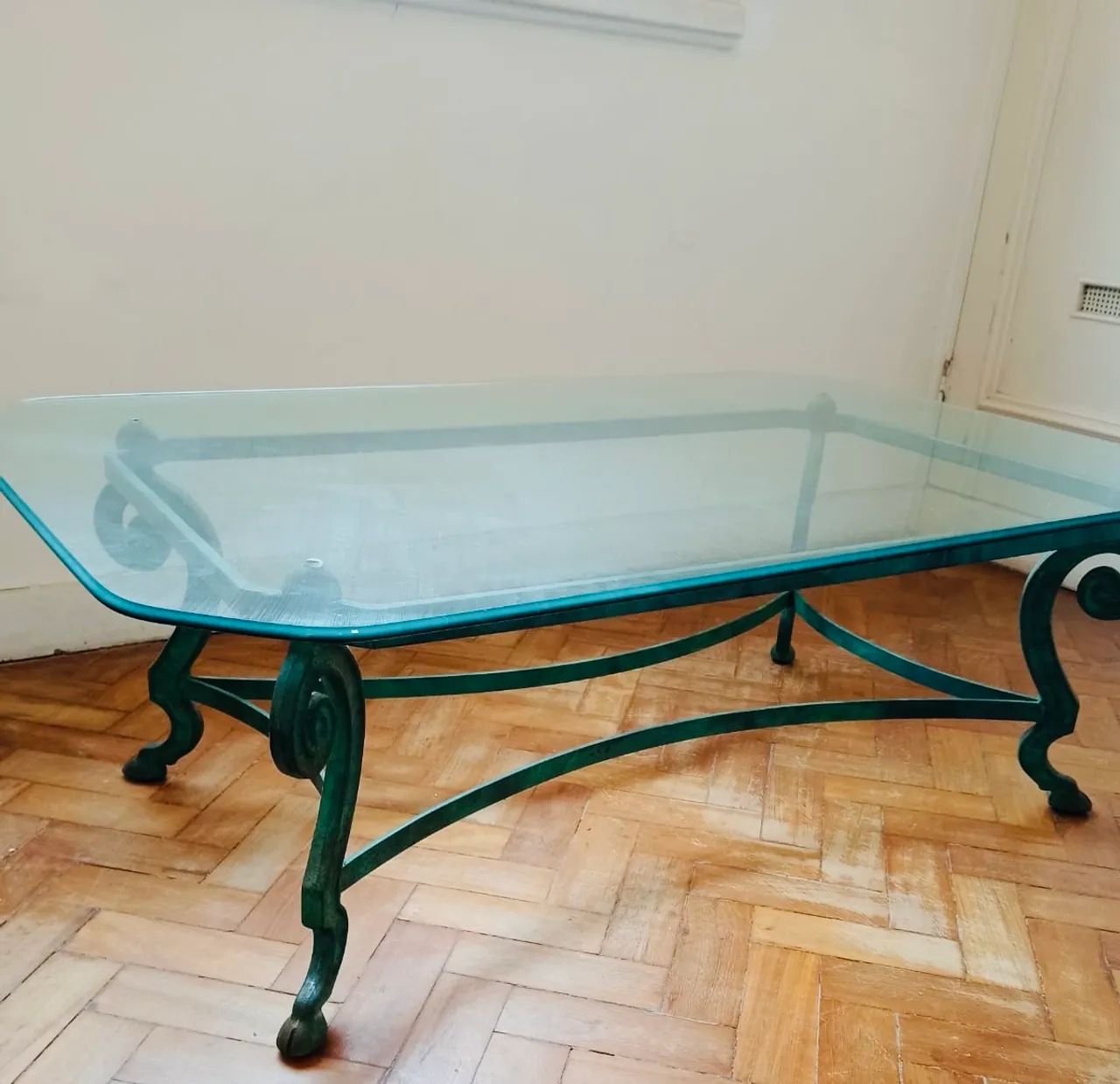 Mesa tampo de vidro bisotado em ótimo estado.  - Foto 4