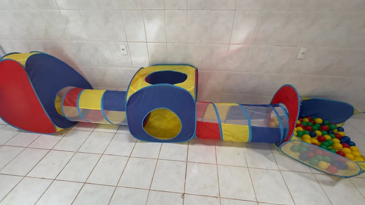 Barraca com piscina de bolinhas infantil 