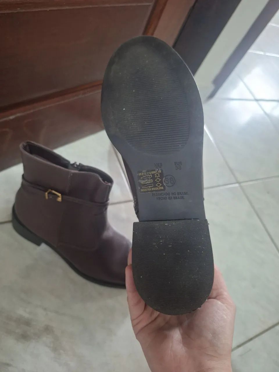 BOTA DE COURO MARROM (usada apenas 1x) em perfeito estado - Foto 3