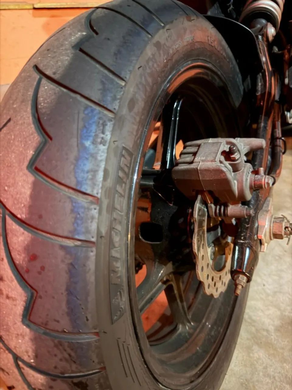 Kawazaki ER6N 650cc 2010 Sem detalhes! Pneus novos, baixo Km, docto em meu nome. - Foto 11