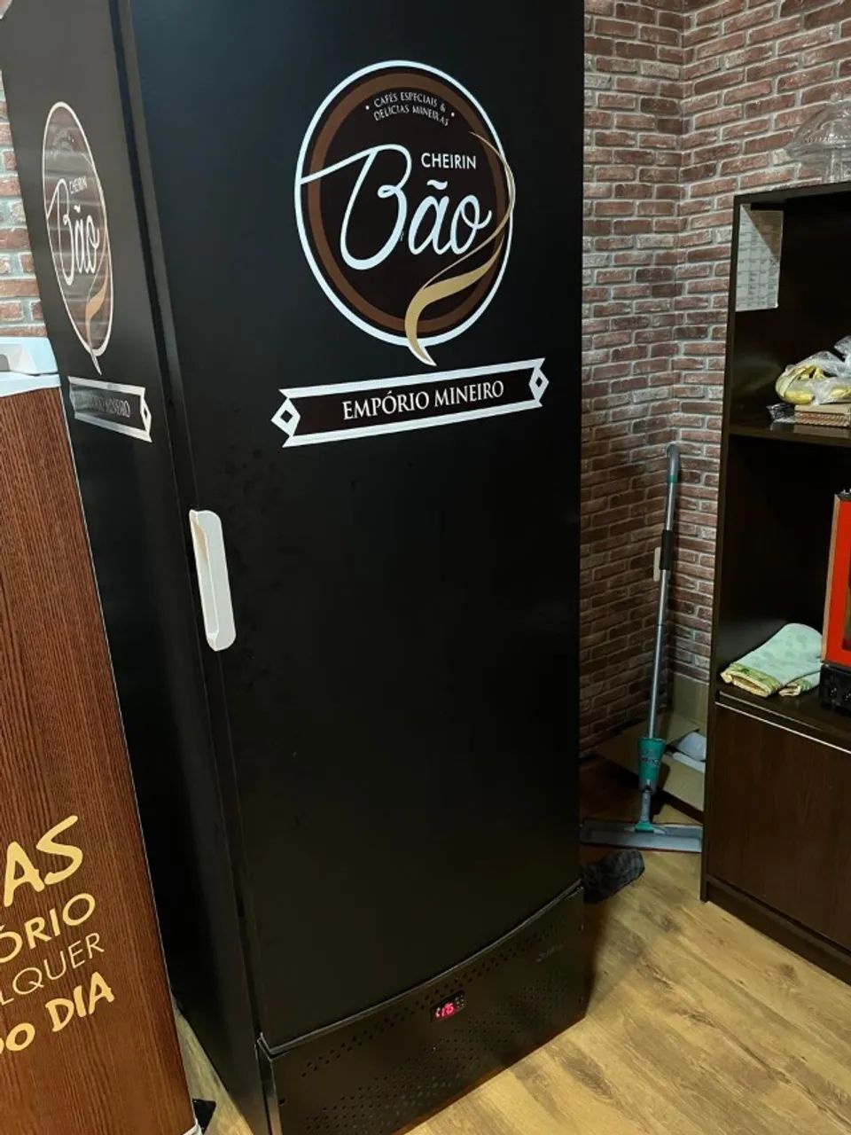 Freezer Vertical Frilux - 570L-220v
