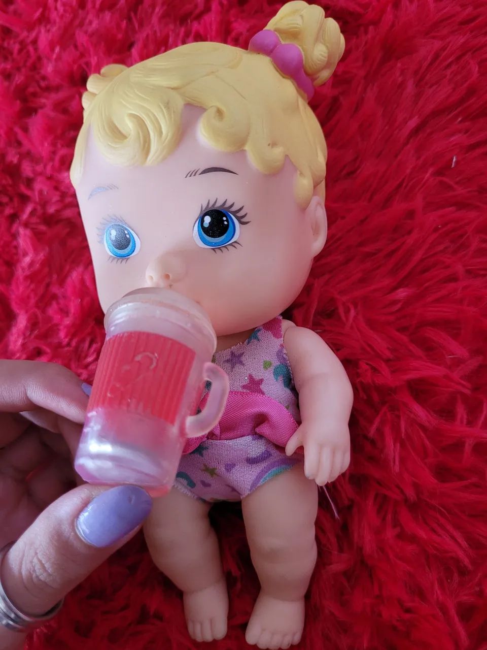 boneca Little Dolls da marca Divertoys  - Foto 2