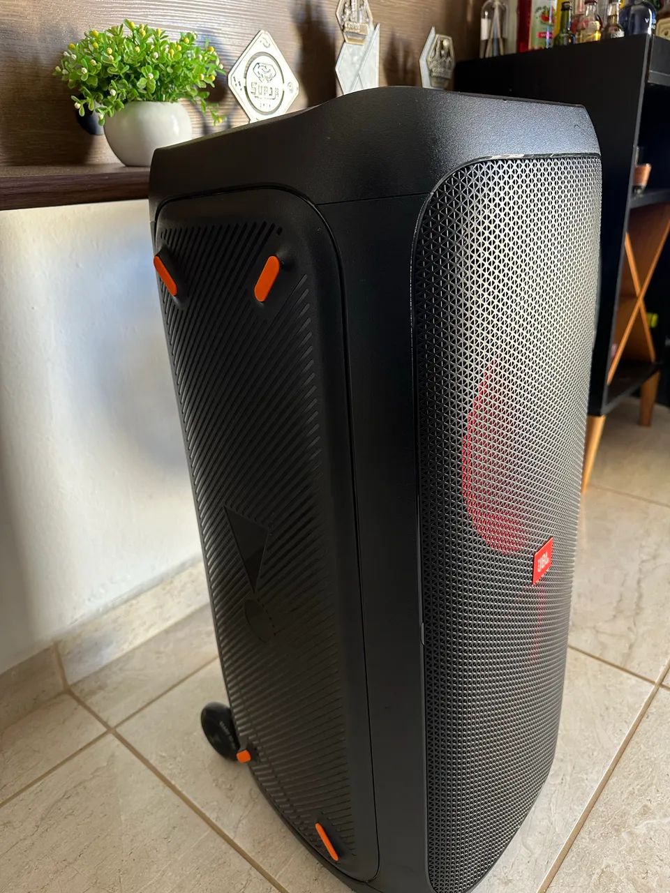 JBL 310 Partybox + capa case