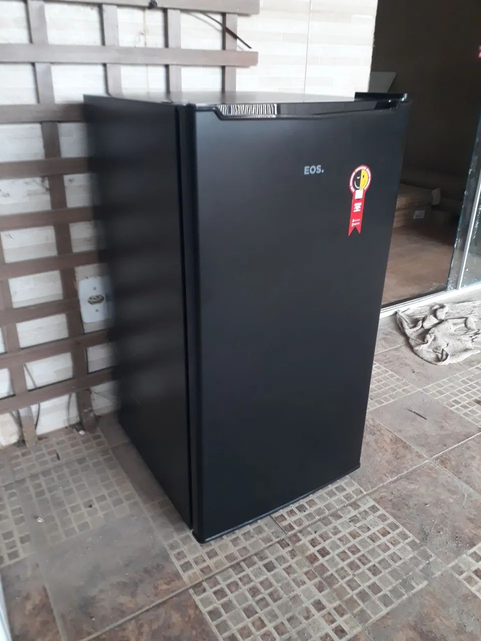 Frigobar Black EOS impecável  !!! - Foto 3