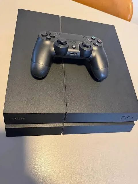Ps4 em perfeitas condições 