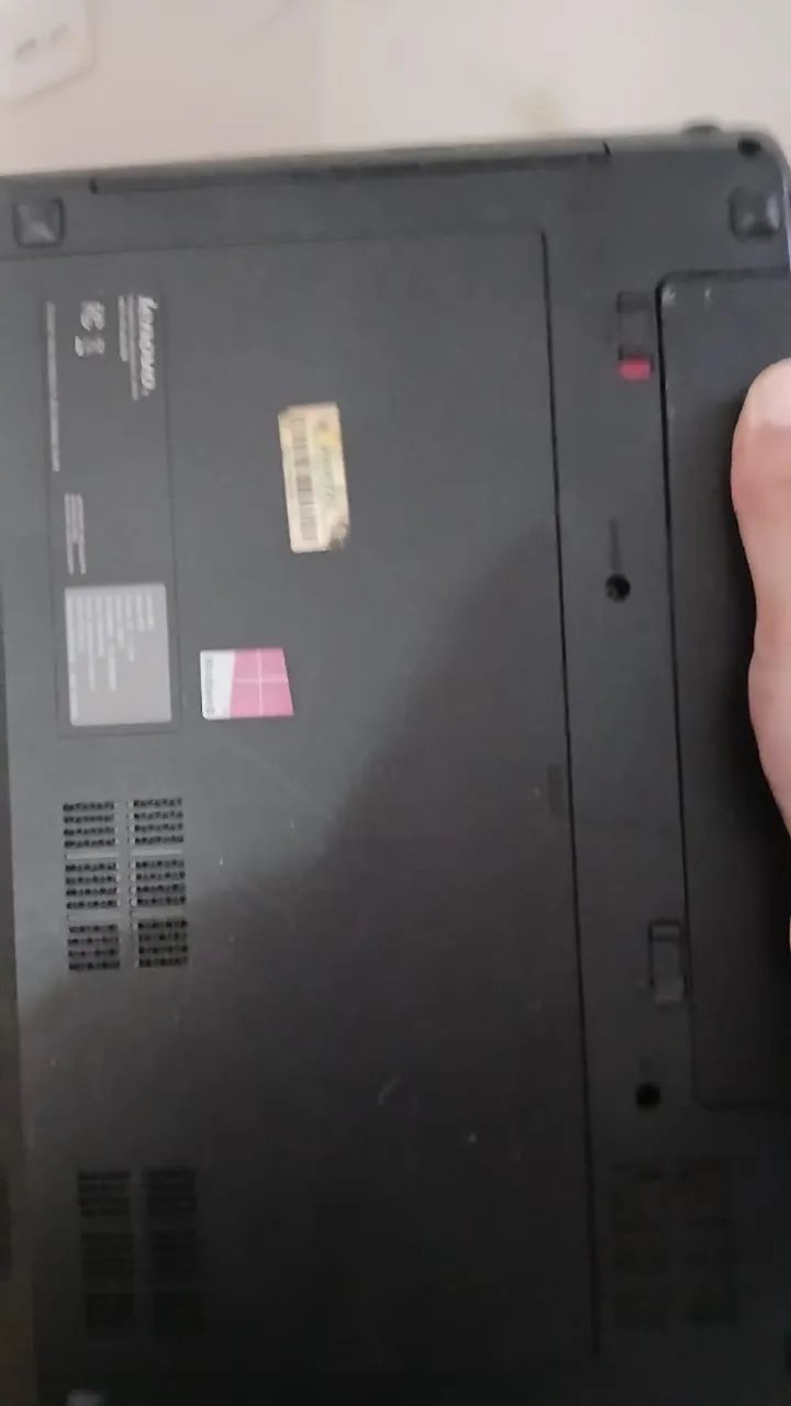Notebook Lenovo para peças ou para arrumar e usar - Foto 5