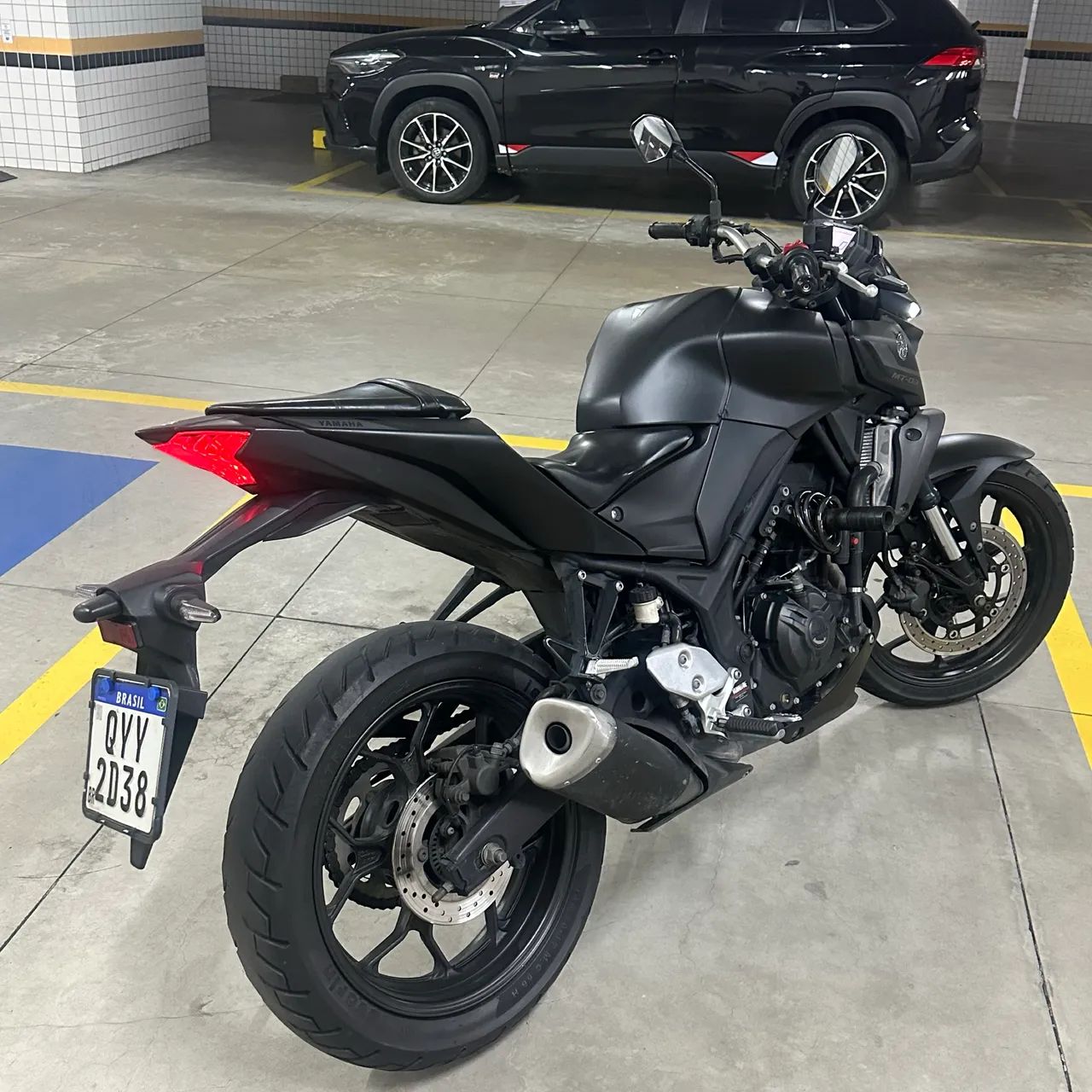 YAMAHA MT-03  - Foto 4