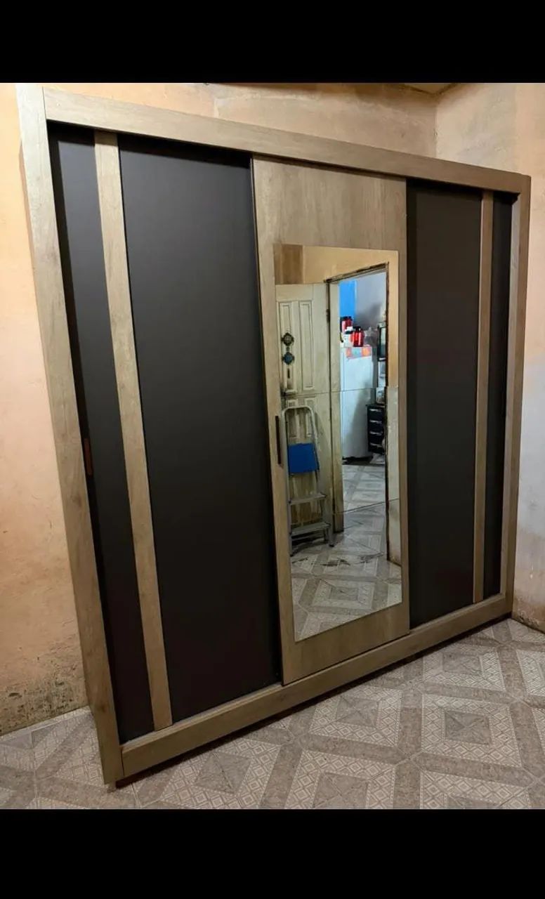 Guarda roupa de casal ?