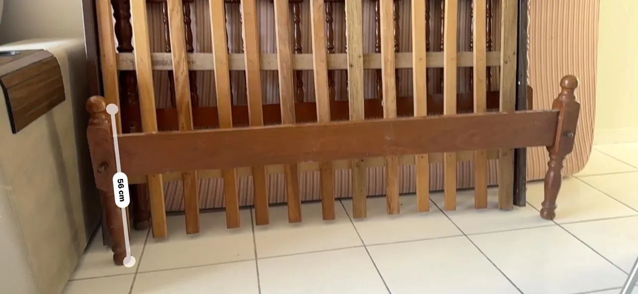 Cama de madeira  e o colchão  - Foto 4