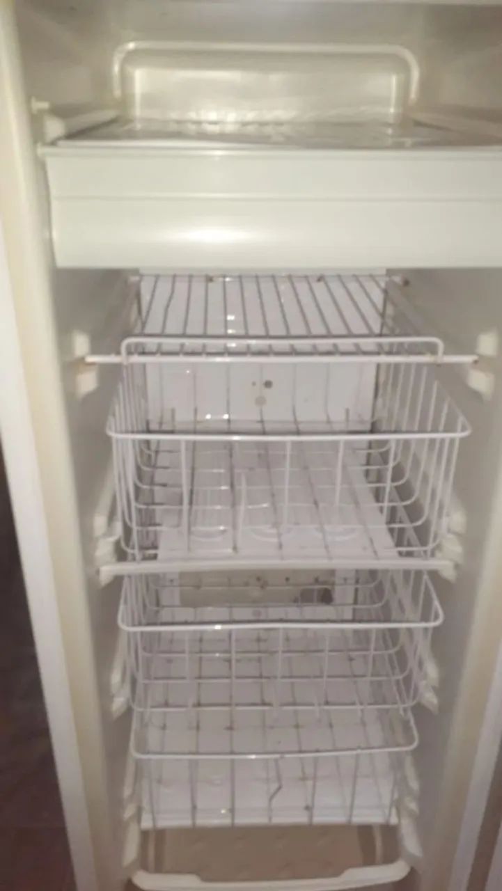 Freezer vertical Consul 127v - Foto 4