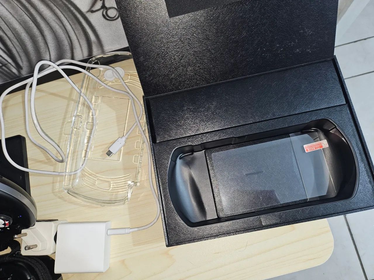 Gpd win 4 AI9  hx 370 32GB de ram 2tb  - Foto 4
