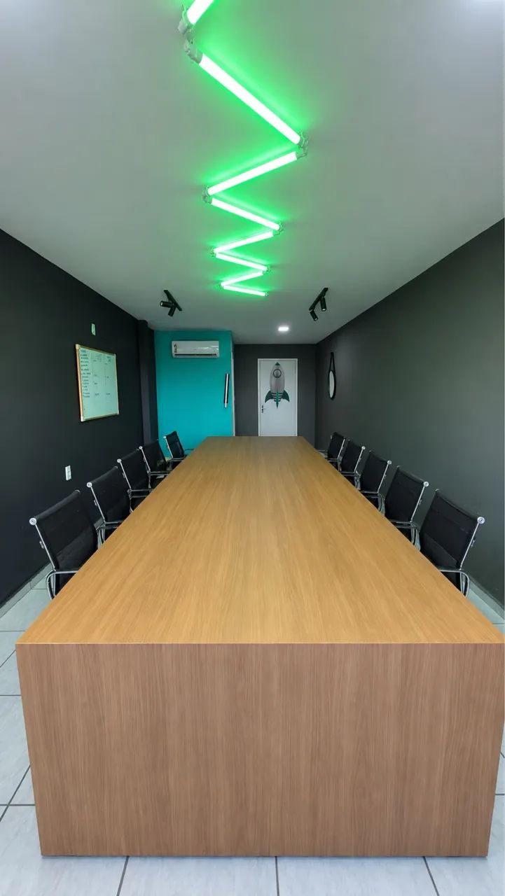Mesa de Escritório Grande