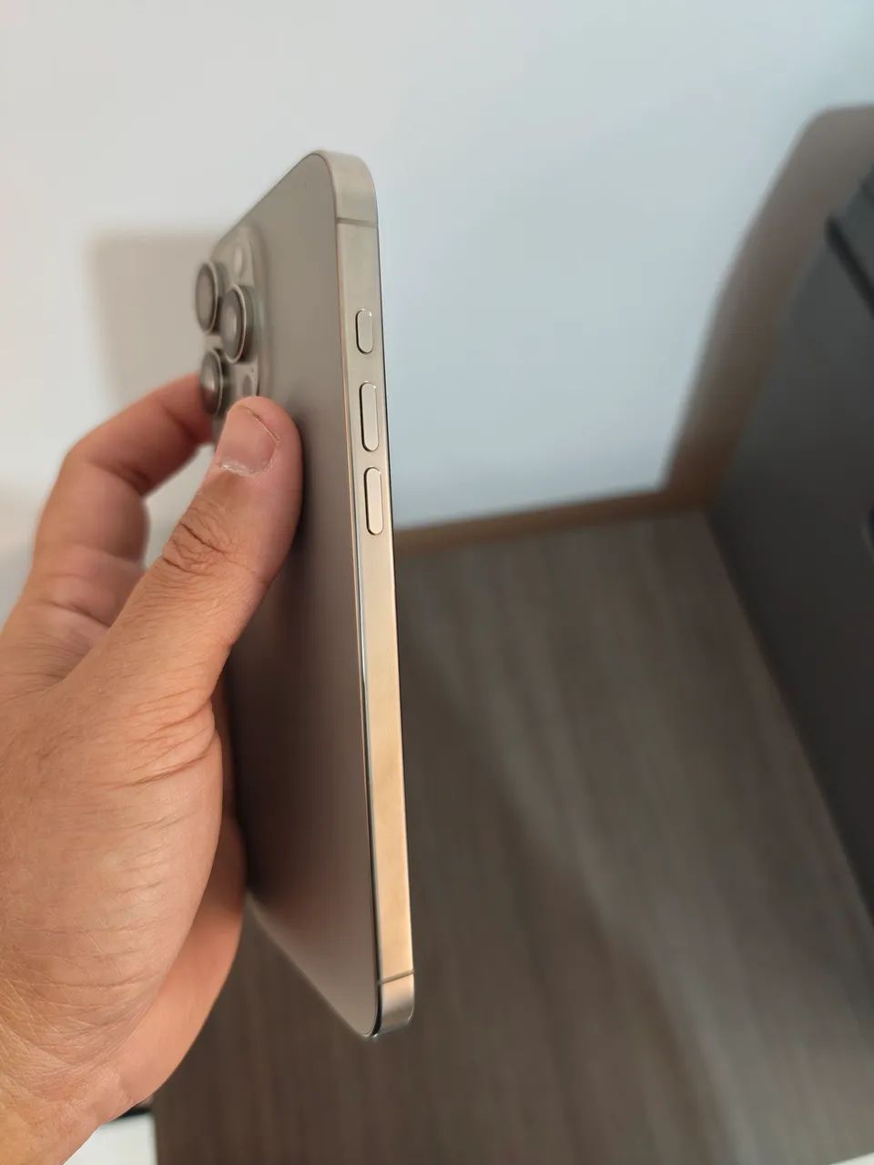 iPhone 16 PRO MAX Cinza Titânio  - Foto 4