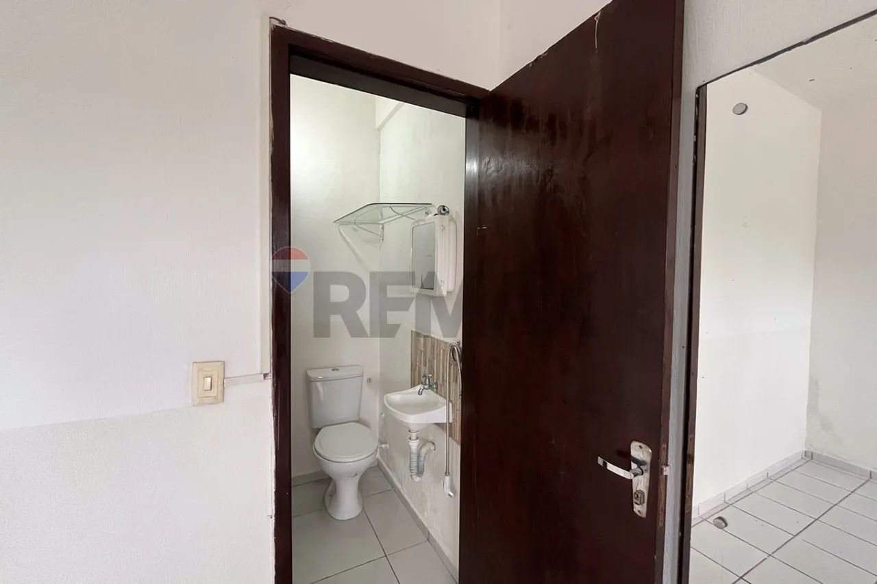 "Kitnet em Ponta Negra: Conforto e Praticidade" - Foto 3