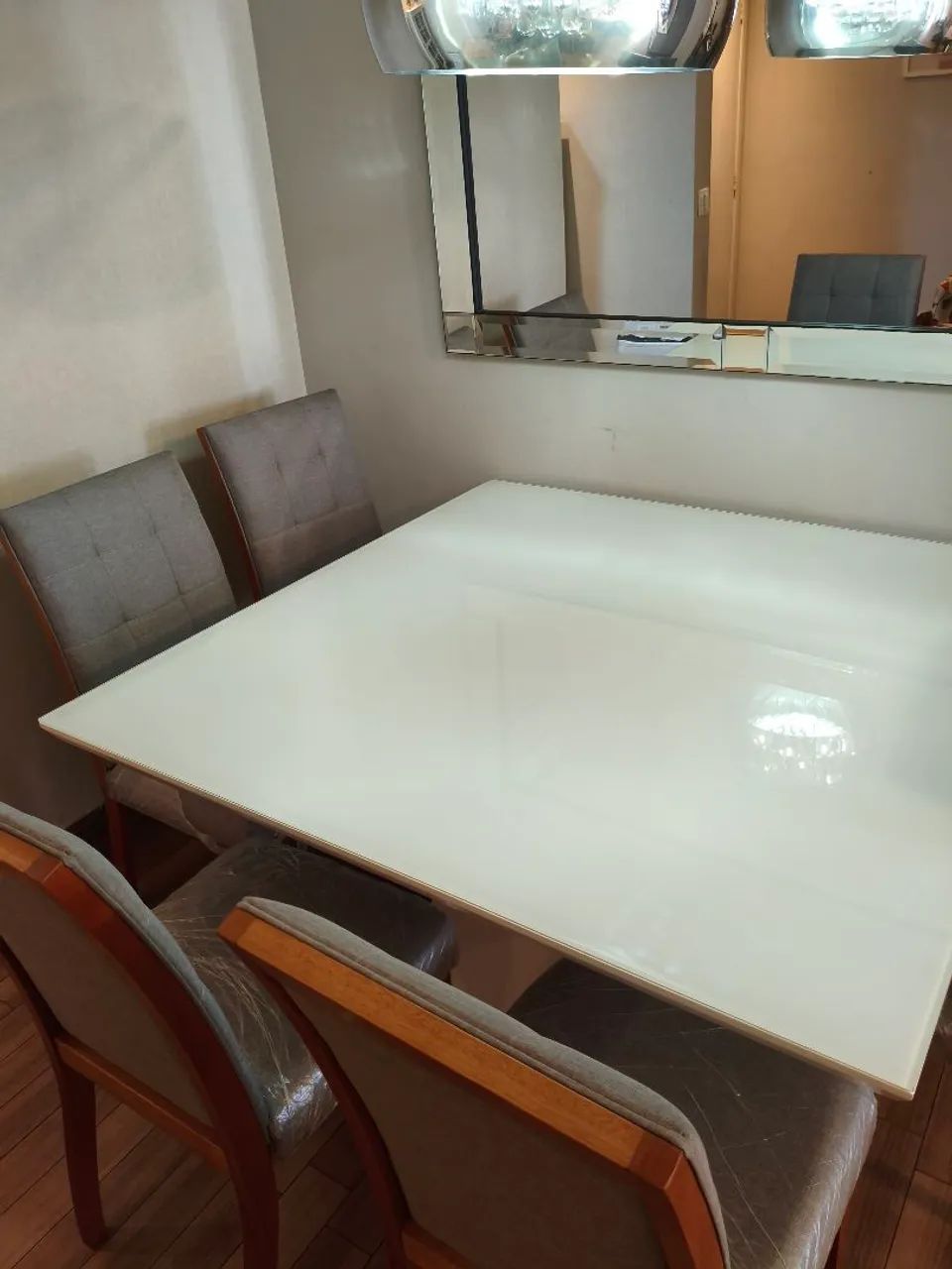 Mesa quadrada laca branca + 6 cadeiras madeira maciça  - Foto 2