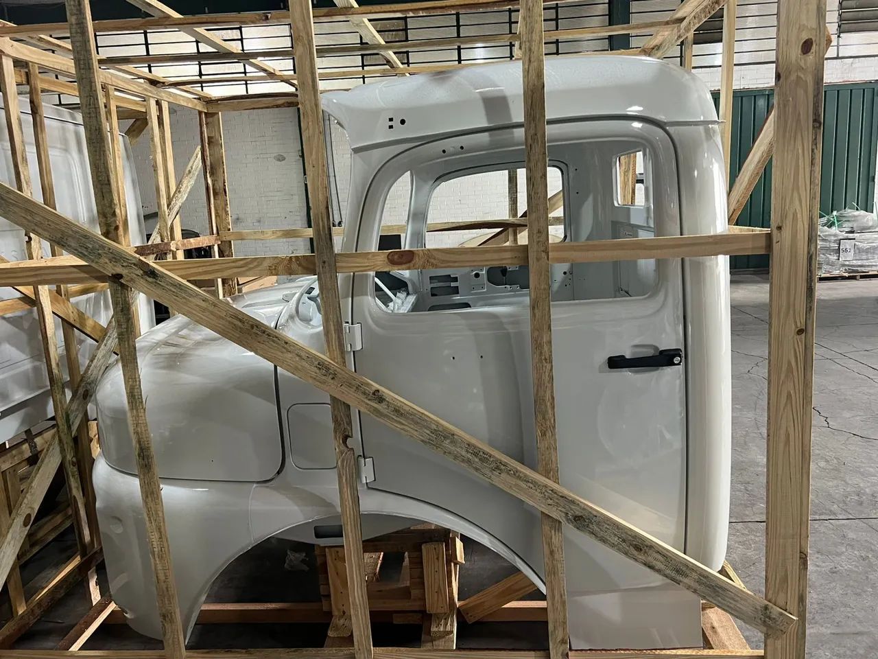 Cabine zero de Mercedes nova na caixa a pronta entrega  só largar em cima - Foto 7