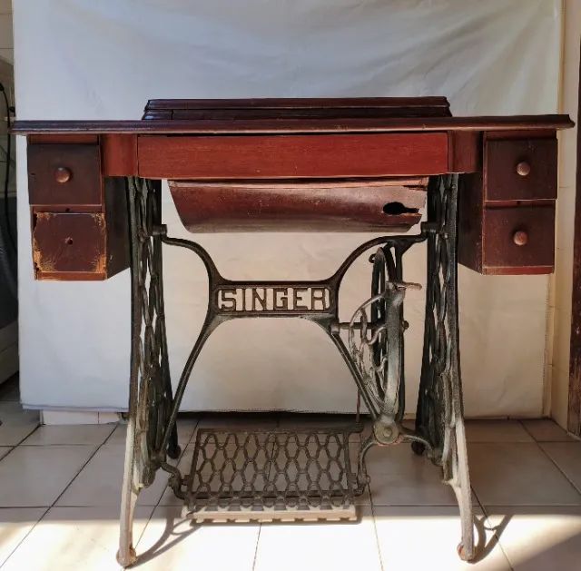 Máquina de costura Singer - 1910