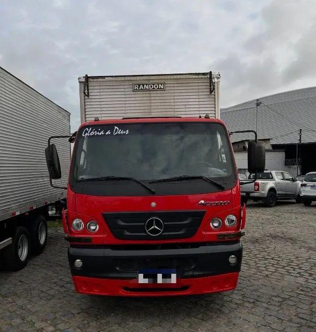 Accelo 1316 2015 6x2 Baú de 7 mts  - Foto 3