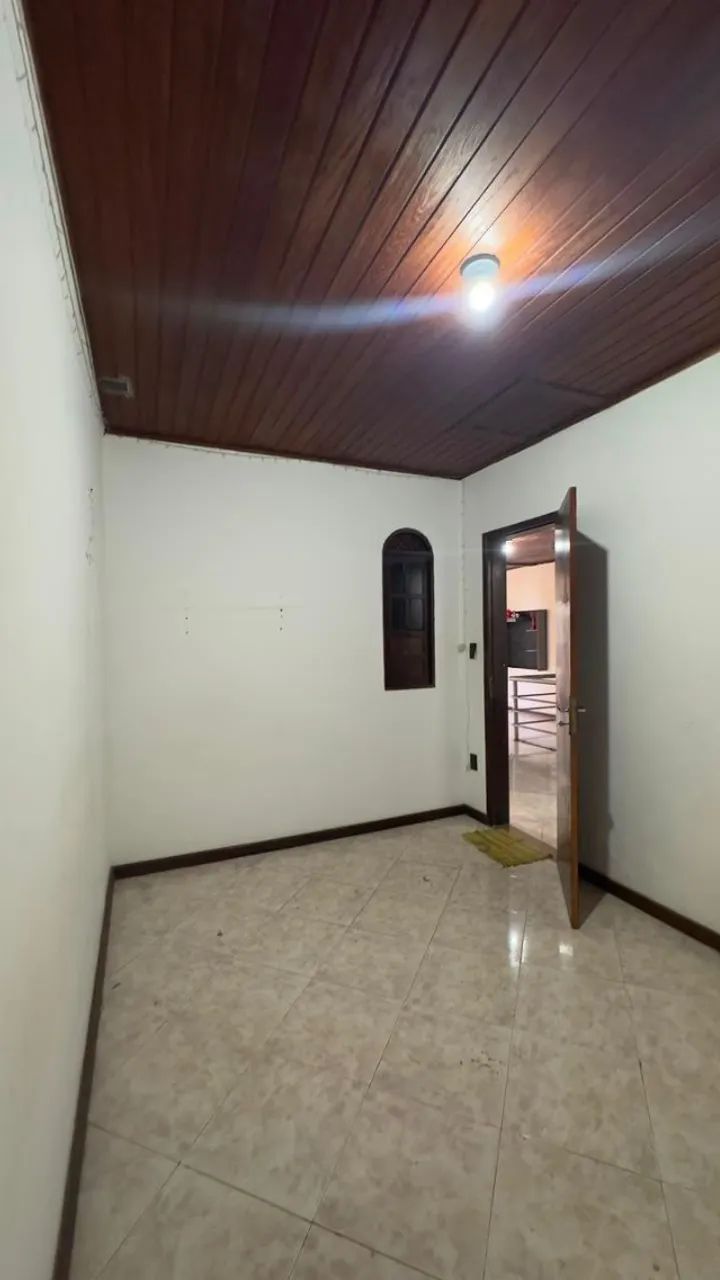 CASA COM 5 QUARTOS - Foto 4
