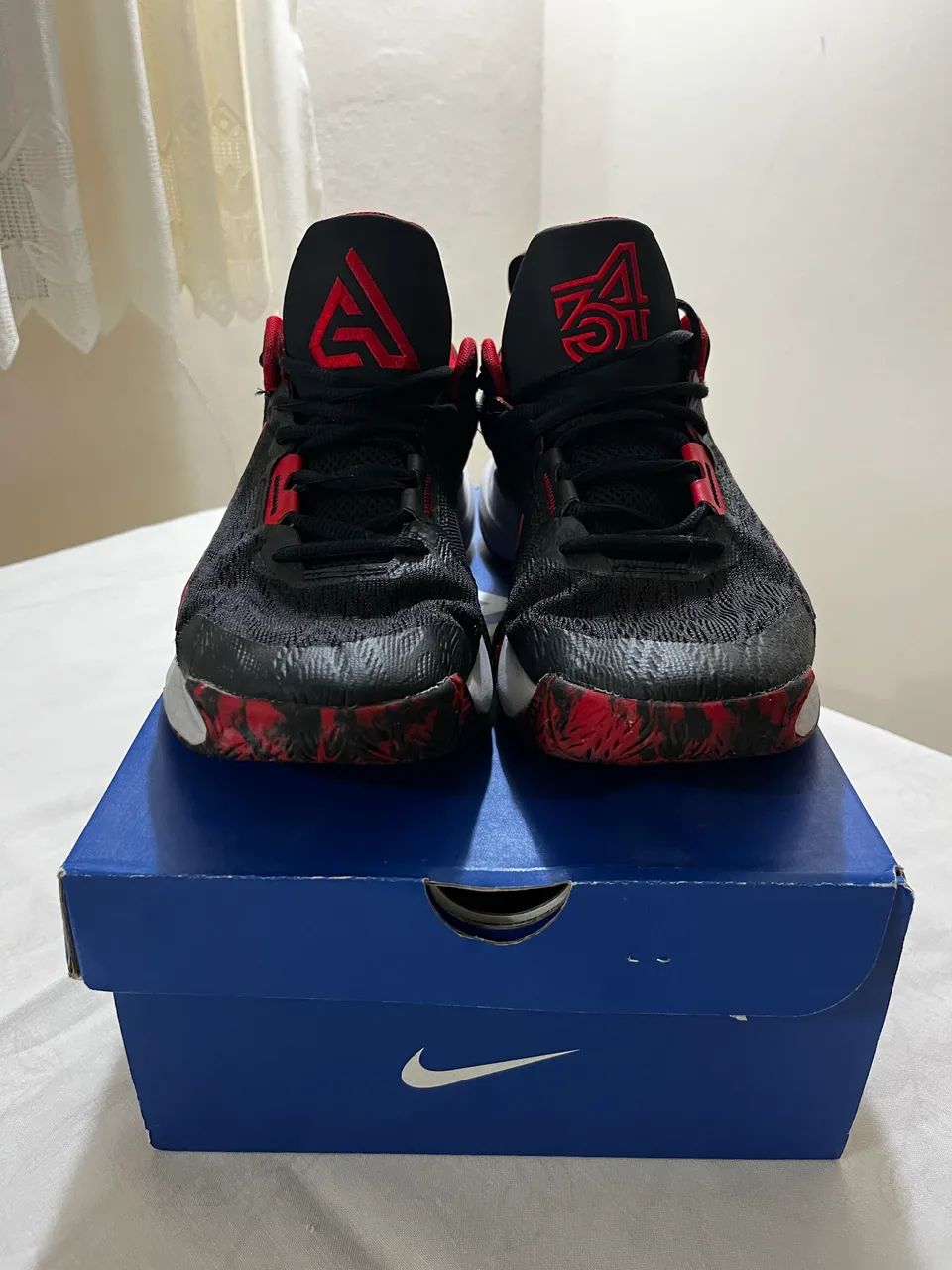Nike Giannis Immortality 2 Black / Wolf Grey / University Red