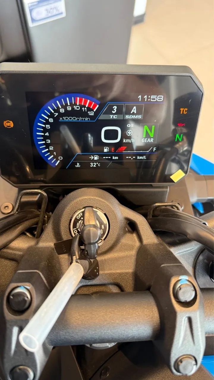 SUZUKI GSX-8S 2027 ZERO KM - Foto 3