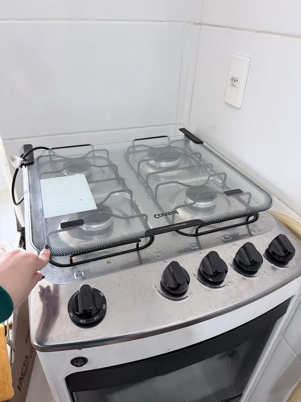 Vendo fogão cônsul 4 bocas  - Foto 2