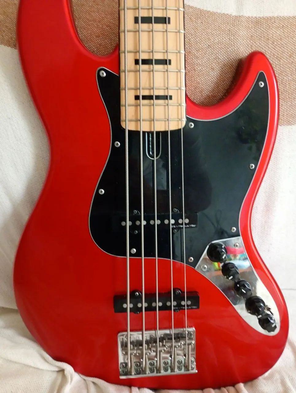 Baixo Sire Jazz Bass 5 cordas  - Foto 2