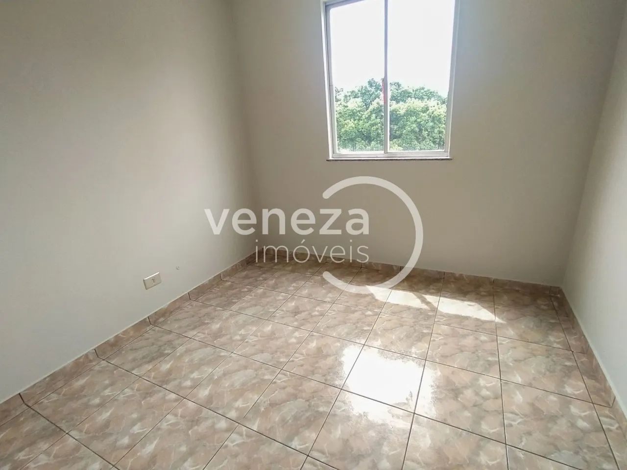 Apartamento para alugar no Edifício Solar das Torres, Parque Jamaica - Foto 4