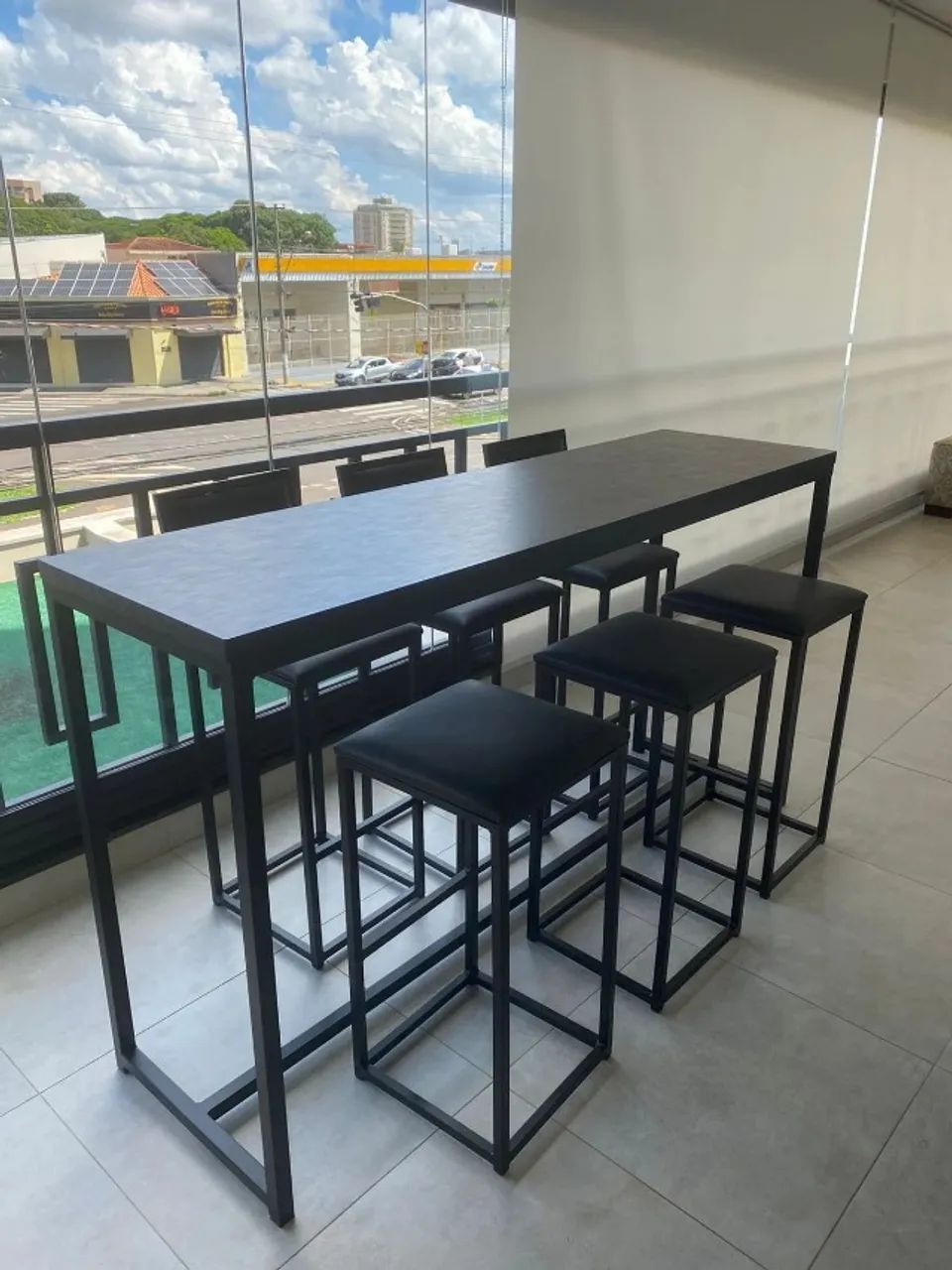 Mesa Com Conjunto De Banquetas - Foto 2