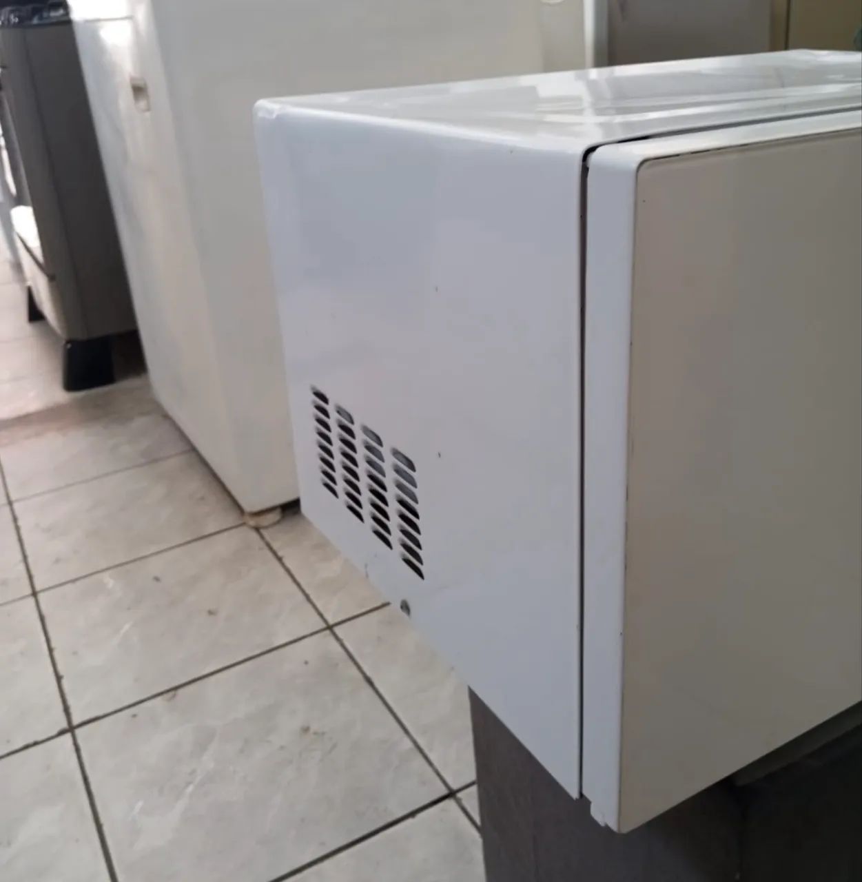 Microondas Philco 34 litros 127v - Foto 2
