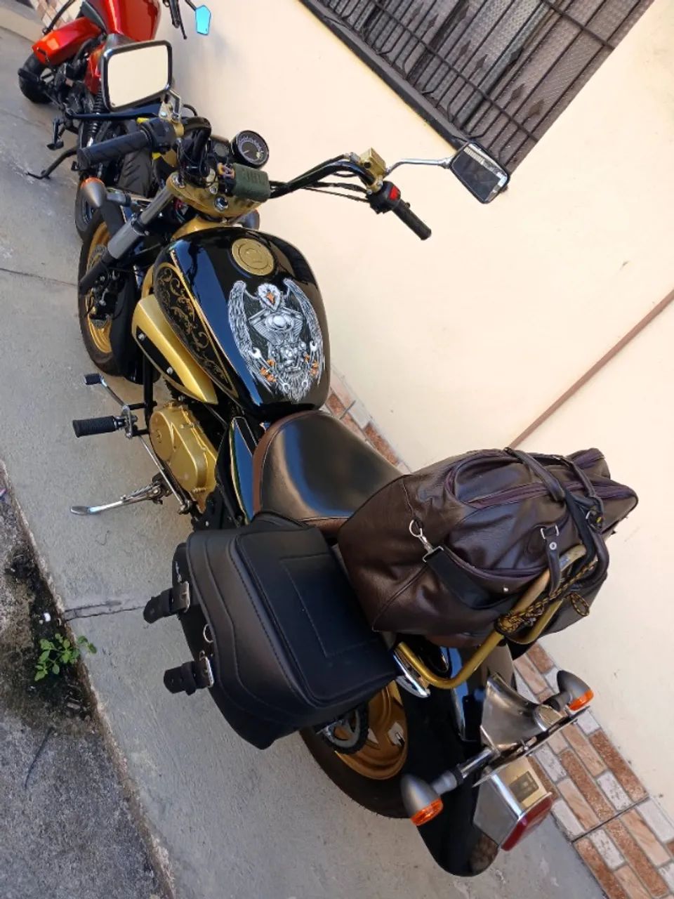 Moto Mirage 250cc kasisk em bom estado de conservação 