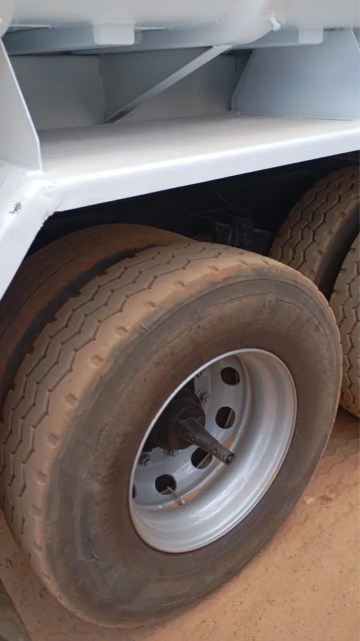 VW 24.250 Caçamba 2010/10 - Foto 4
