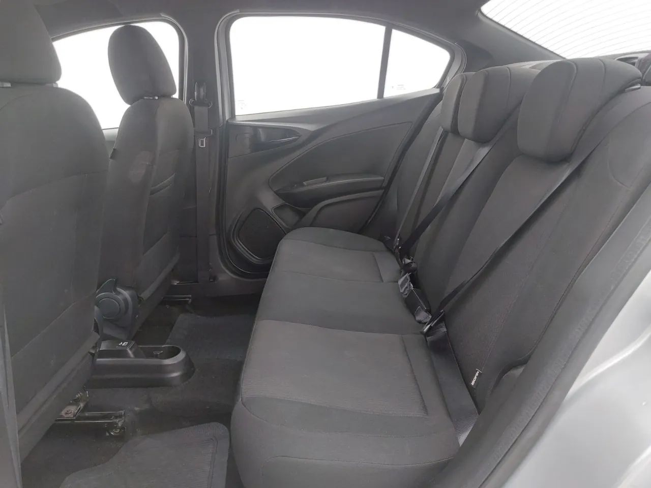 Fiat Cronos Drive 1.0 6V, foto 17 de 18