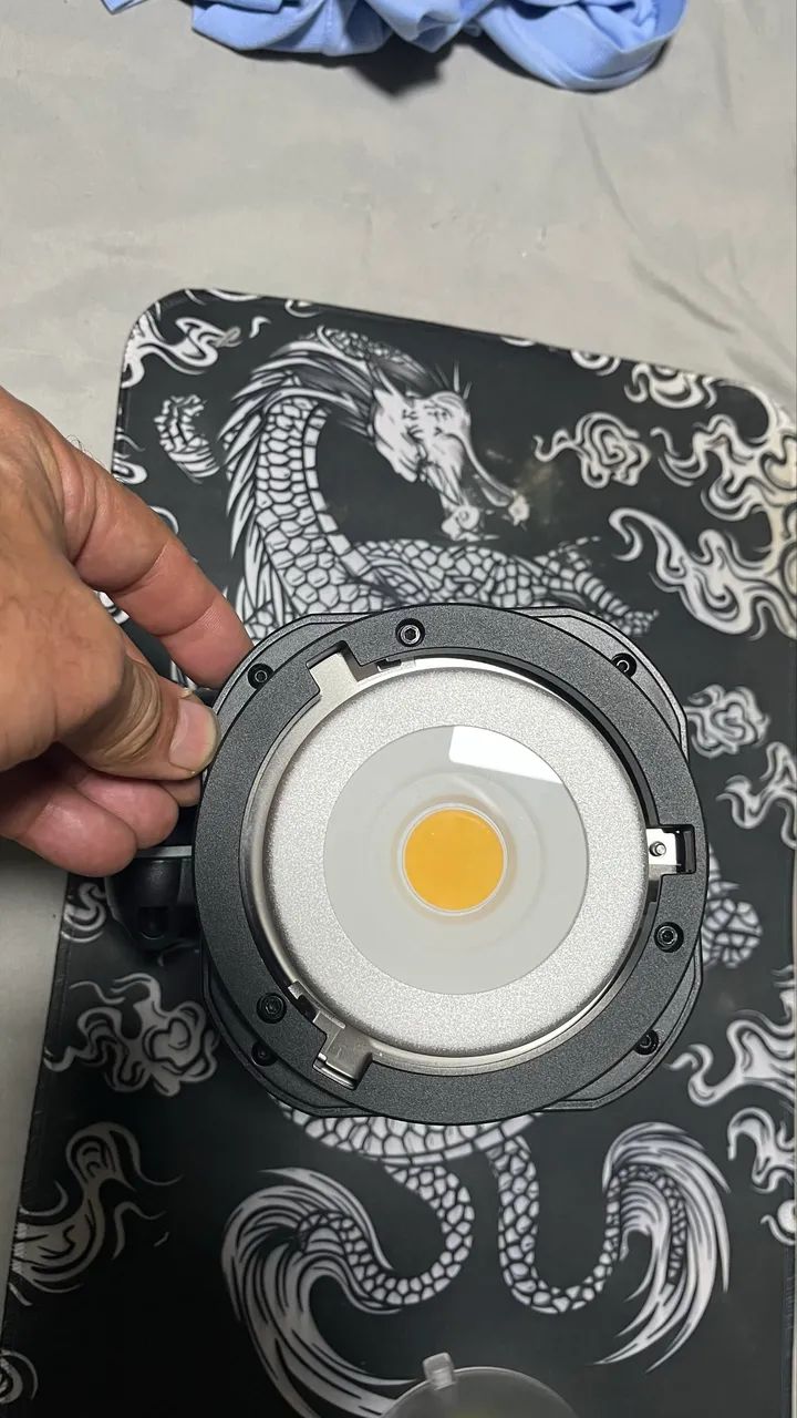 Iluminação de Led para vídeo e fotografia Neewer F150 - Foto 4