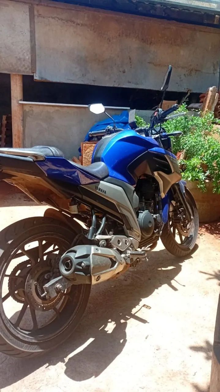 Yamaha FZ25 NO PRESO ACEITO NEGOCIAÇÕES ano 2018 documentos em dia peças originas  - Foto 2