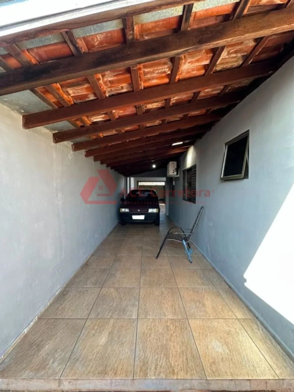Casa com 2 Dormitórios e Garagem para 3 Carros - Foto 2