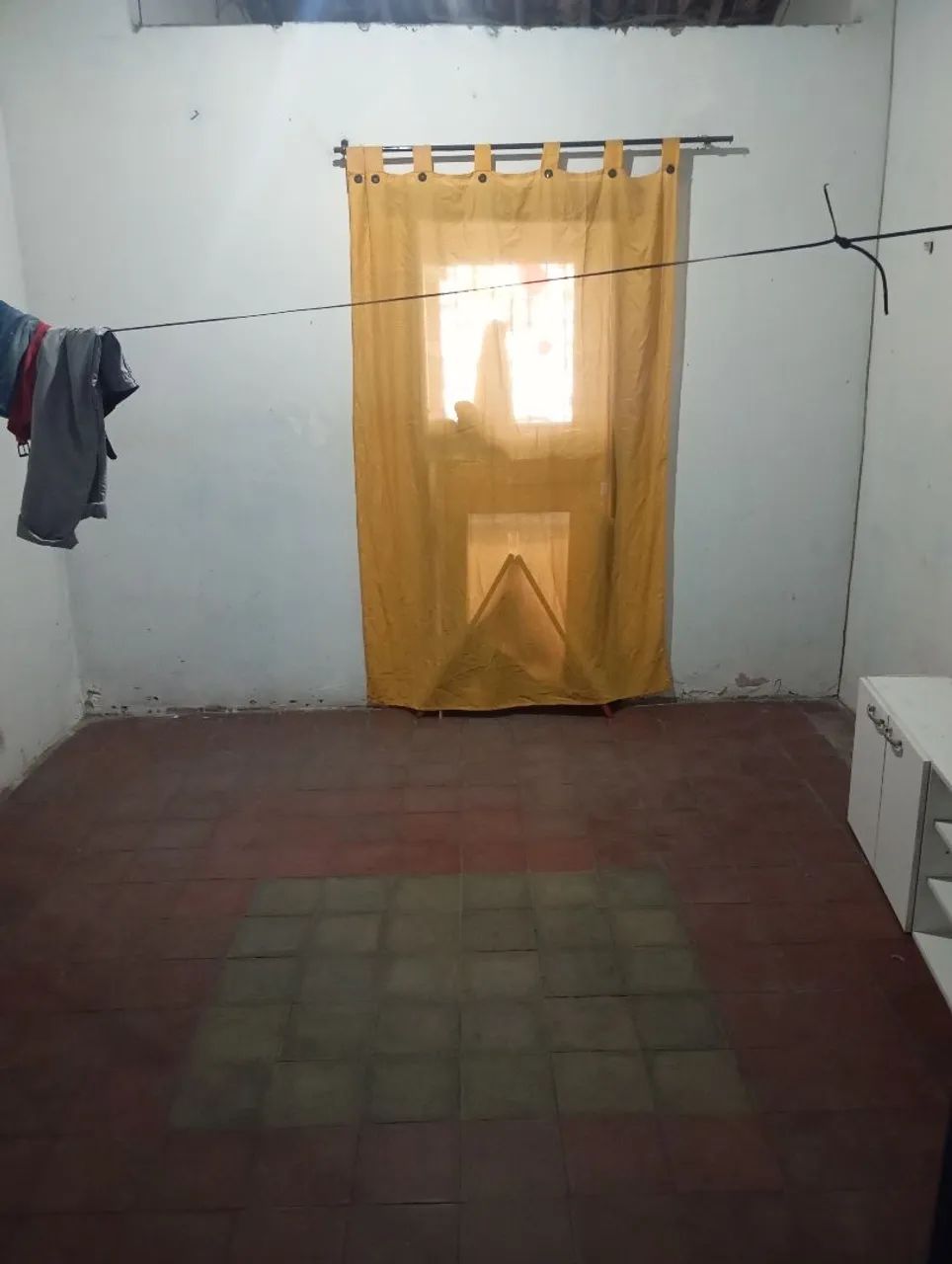 Vende-se casa no Monte Castelo com 2 quartos, extensa área de fundo e com área de frente. - Foto 4