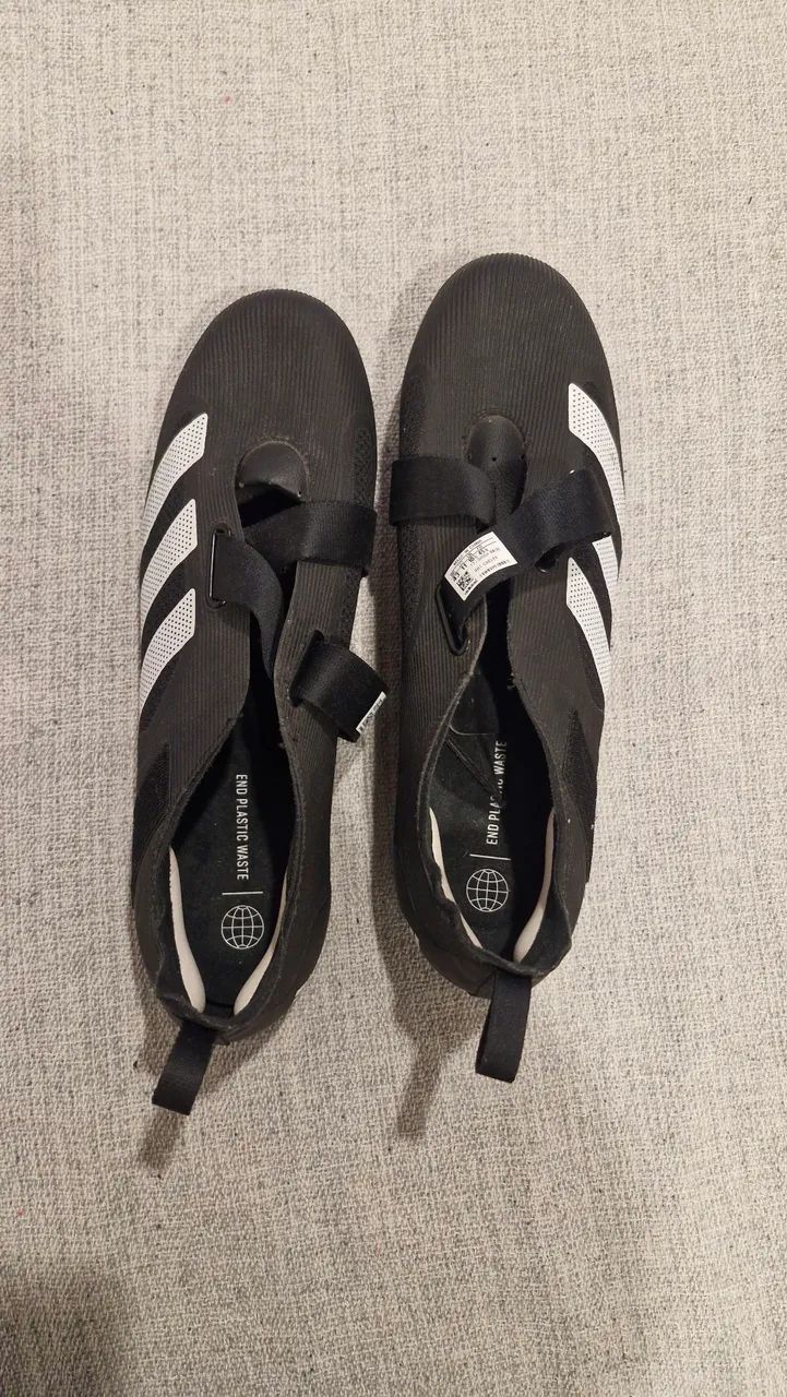 Sapatilha speed Adidas 43