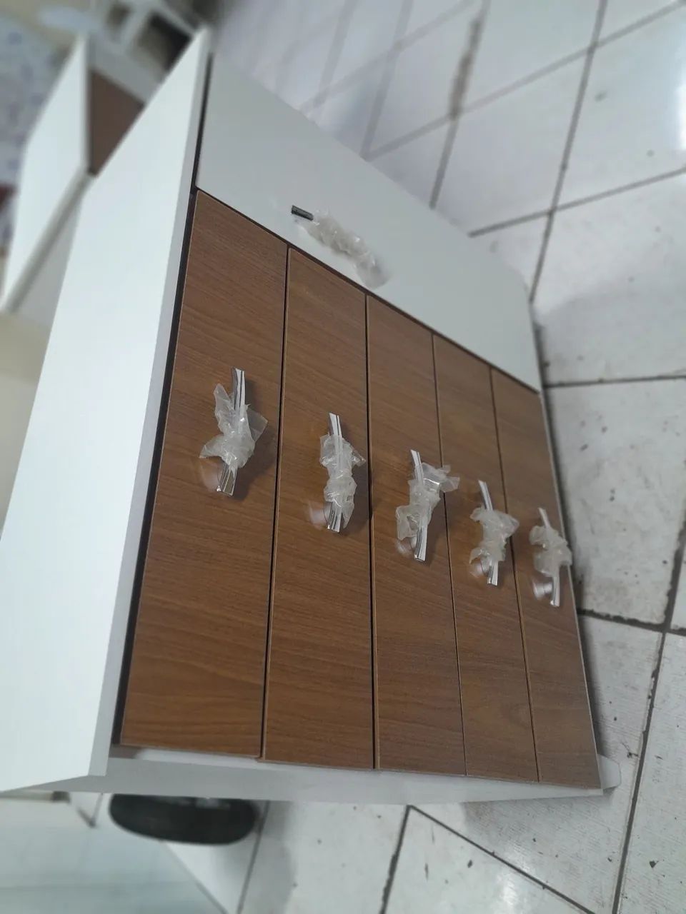 CÔMODA SAPATEIRA NOVA 