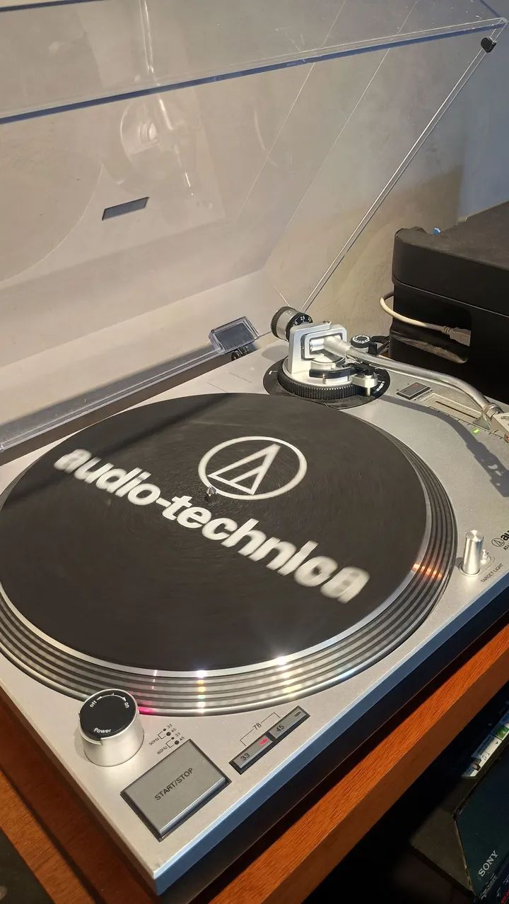 Toca discos AUDIO-TECHNICA AT-LP120-USB - Foto 4