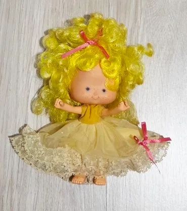 Boneca coleção moranguinho Quindinzinho 