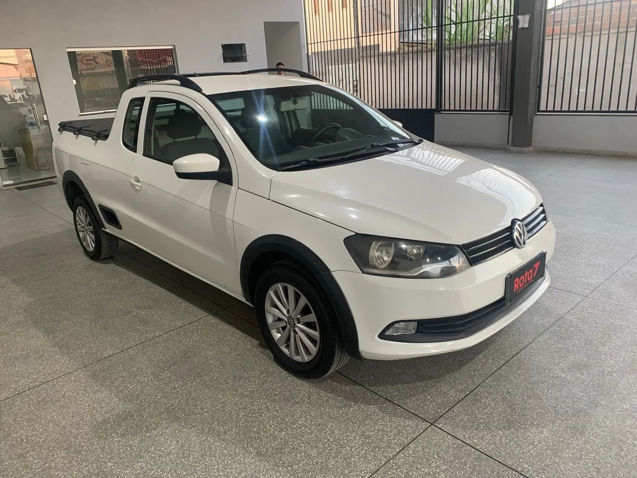 Volkswagen Saveiro Saveiro Trendline 1.6 T.Flex 8V CE 2015