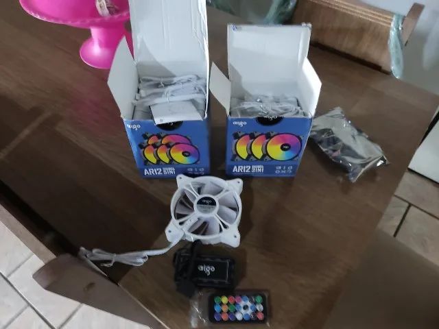 9 coolers aigo ar12 branco com controladora novos - Foto 3