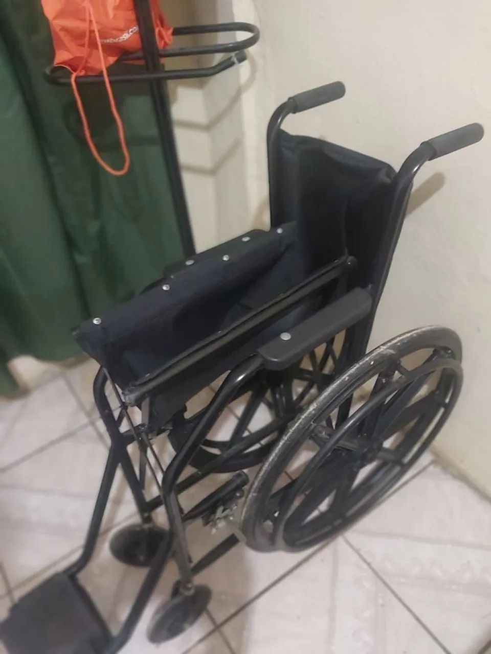Cadeira de Rodas  - Foto 4