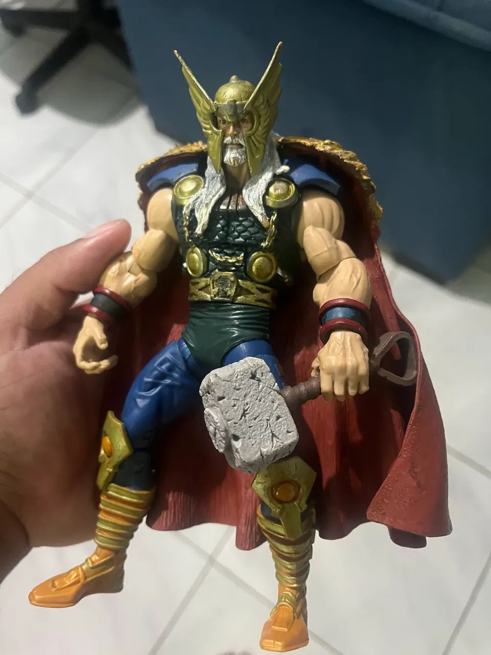 Action figure Rei Thor (troco também) - Foto 2