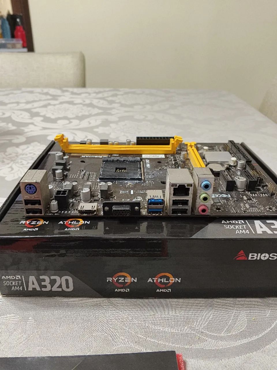 Placa mãe A320M